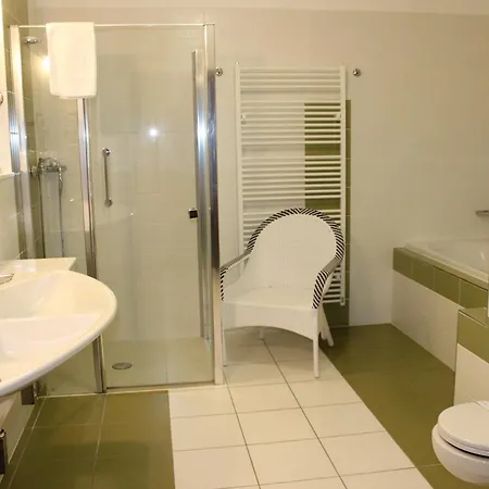 Hotel Studanka 4*